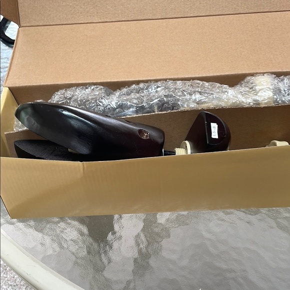 Shoe Stretcher - Picture 4 of 4